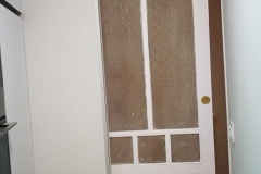 buanystudio-obra-alcala-detalle-puerta-reciclada-cocina