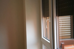 buanystudio-reforma-ciudad-barcelona-detalle-carpinteria-pvc