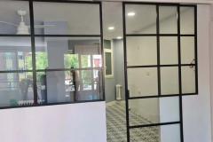 buanystudio-infanta-mercedes-detalle-puerta-cristalera-cocina